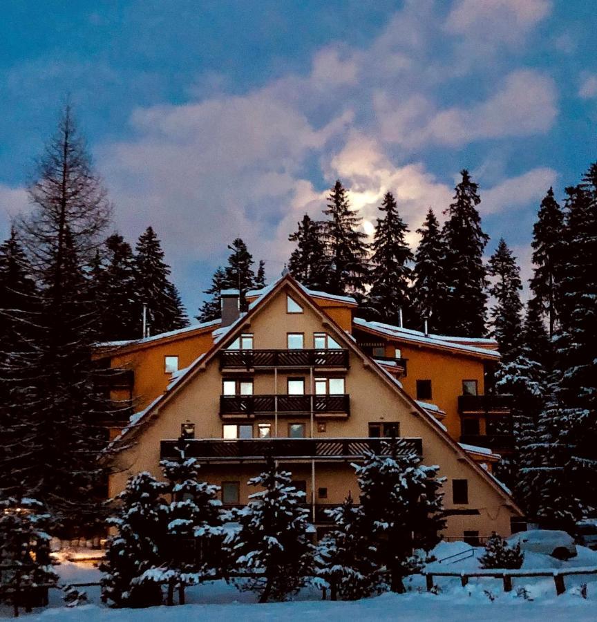 Ski Apartmany Spiezovec Donovaly Exterior foto